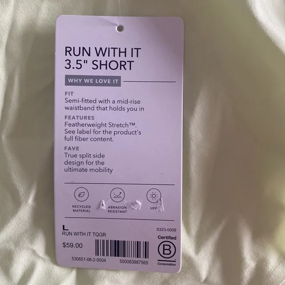 NWT bright yellow run with it 3.5 in Athleta short - Picture 3 of 6